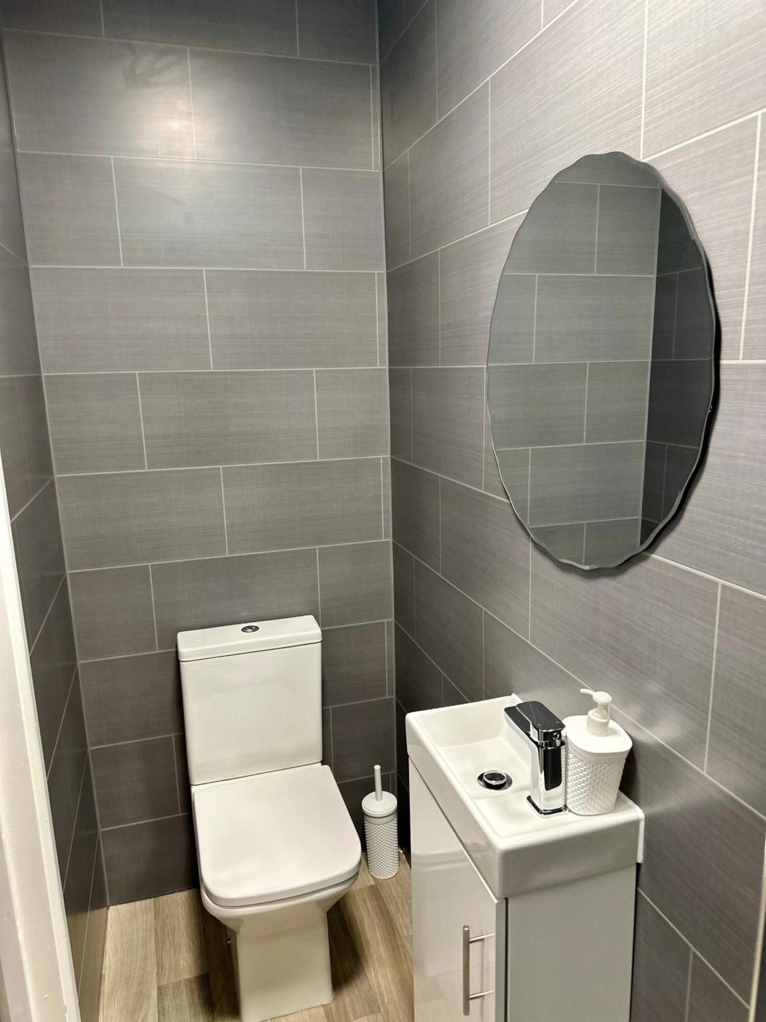 Guest house Cosy Ensuite Double Room, Near Heathrow Airport